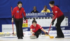 FB:中国女子冰壶队世锦赛夺铜直通冬奥会